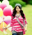 /album/selena-gomez/selu-globo-jpg/